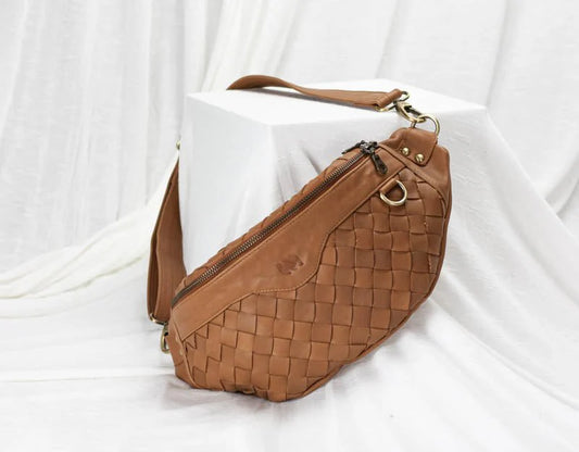 milloo Haris Fanny Pack Handwoven Milk Coffee