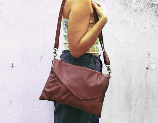 milloo Erato Crossbody Burgundy