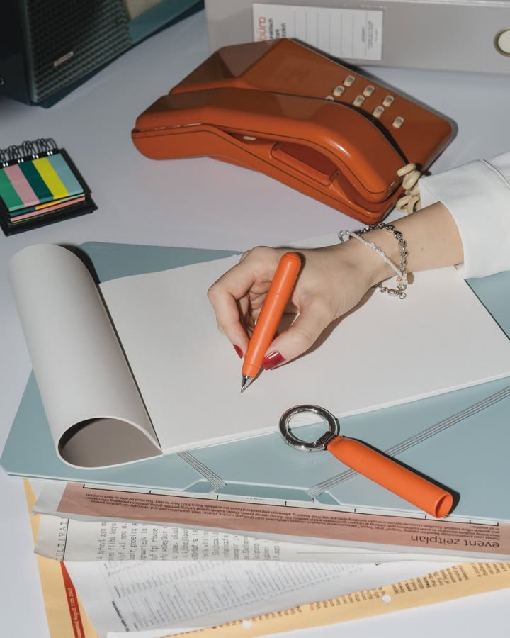 Uni &knot Jetstream Carabiner Pen