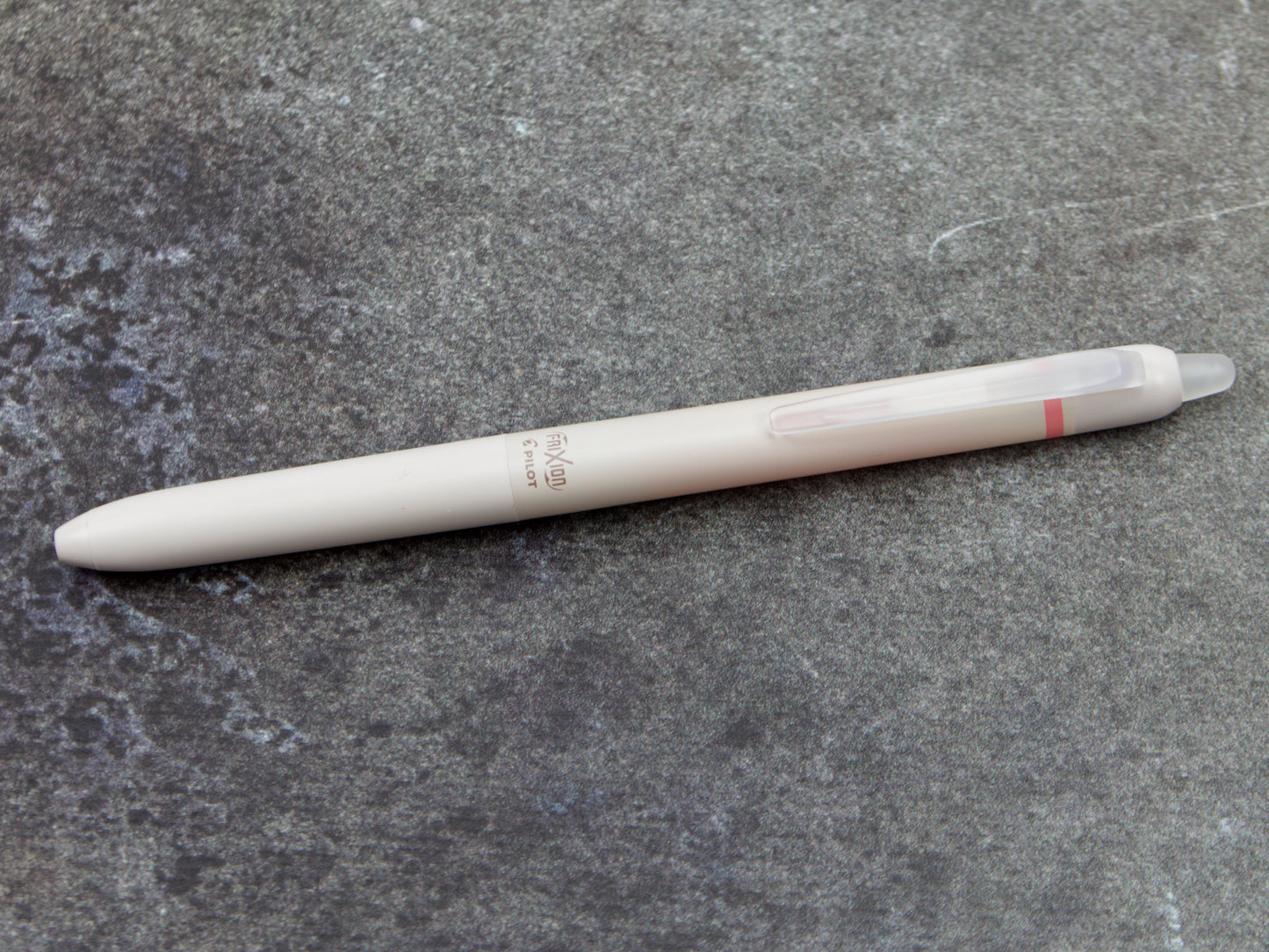Ensemble de 8 couleurs de balles effaçables Frixion Knock de la série Waai