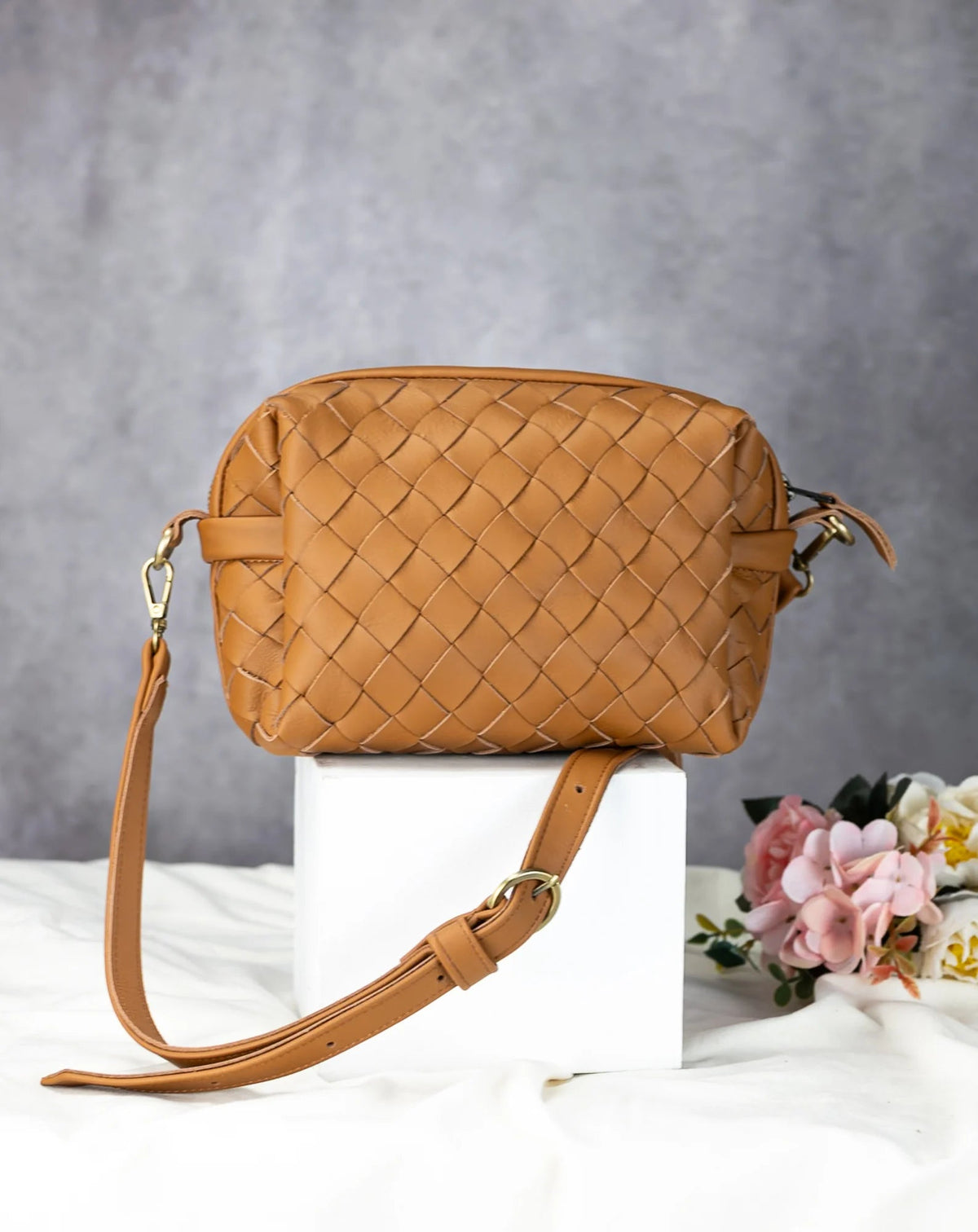 Sac à bandoulière Erato de Milloo en marron vieilli