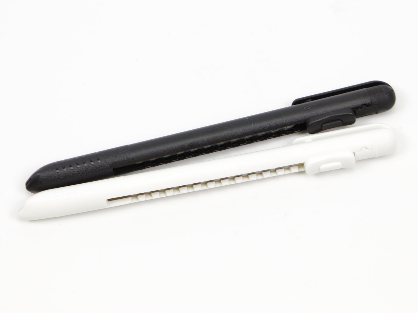 Coupe-boîte Midori en forme de stylo