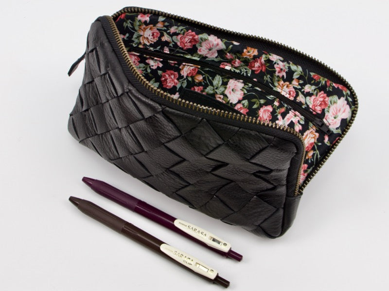 Pochette tissée à la main Chloe de Milloo, noire