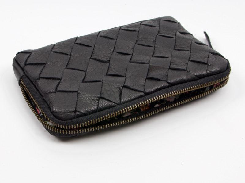 Pochette tissée à la main Chloe de Milloo, noire
