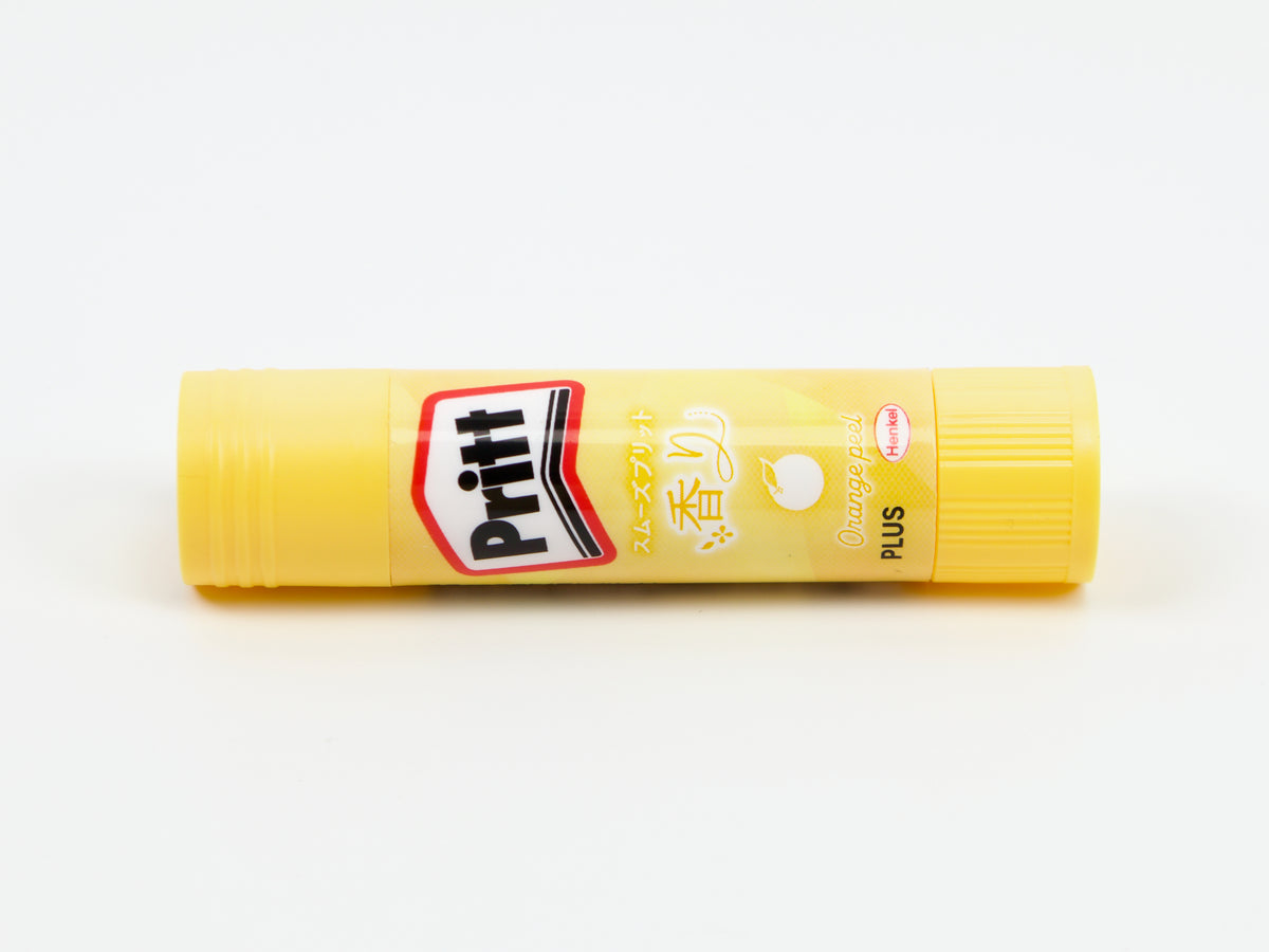 Bâton de colle parfumée Plus Pritt