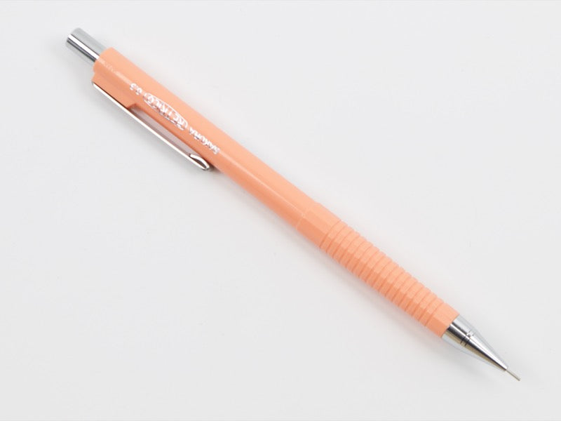 Sakura Retrico Pencil .3